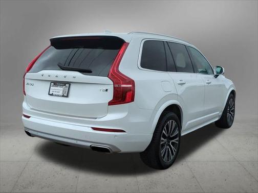2021 Volvo XC90 T5 Momentum