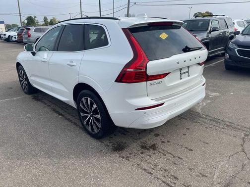2023 Volvo XC60 B5 Core