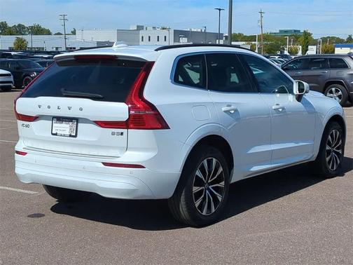 2023 Volvo XC60 B5 Core