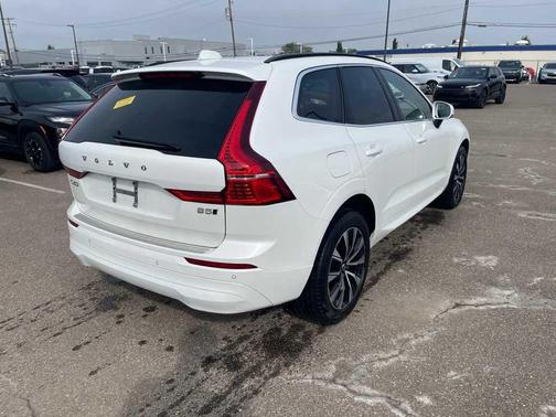 2023 Volvo XC60 B5 Core