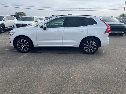 2023 Volvo XC60 B5 Core