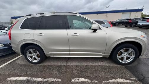 Luminous Sand Metallic 2016 Volvo XC90 T5 Momentum