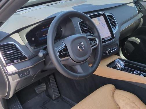 2025 Volvo XC90 Plug-In Hybrid T8 Ultra 7-Seater