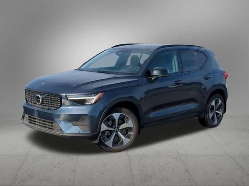 Denim Blue 2026 Volvo XC40 Core, B5 AWD Gas (mild hybrid), Dark
