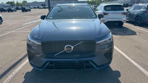 Denim Blue Metallic 2024 Volvo XC60 B5 Plus Dark Theme