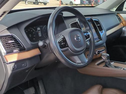 2018 Volvo XC90 T6 Inscription