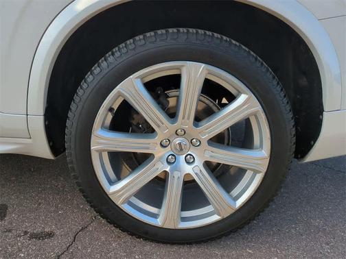 2018 Volvo XC90 T6 Inscription