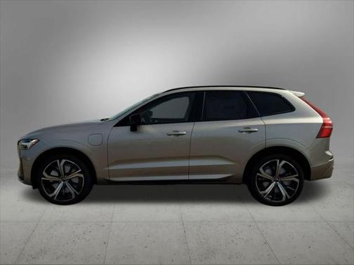 2025 Volvo XC60 Plug-In Hybrid T8 Ultra