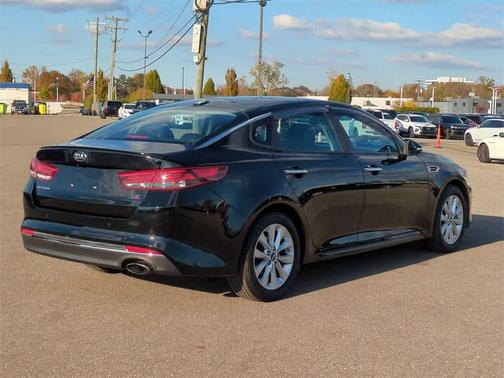 2018 Kia Optima S