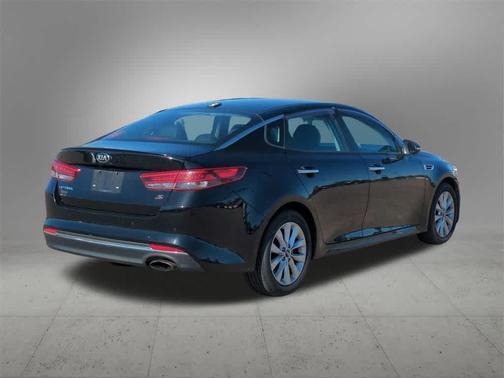 2018 Kia Optima S