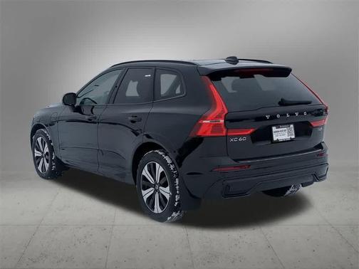2025 Volvo XC60 Plug-In Hybrid T8 Plus