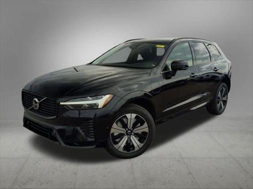2025 Volvo XC60 Plug-In Hybrid T8 Plus