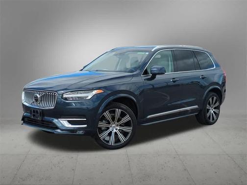 2022 Volvo XC90 T6 Inscription