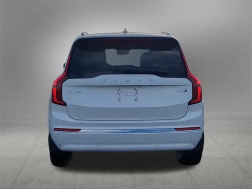 2026 Volvo XC90 B6 Ultra 7-Seater