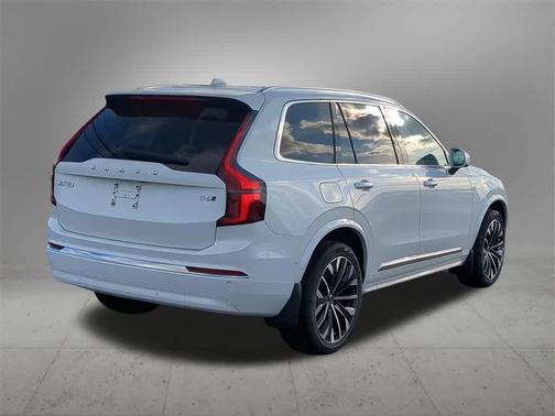 2026 Volvo XC90 B6 Ultra 7-Seater