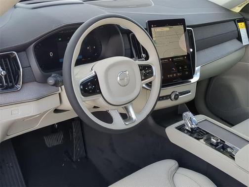 2026 Volvo XC90 B6 Ultra 7-Seater