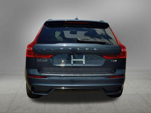 2025 Volvo XC60 Plug-In Hybrid T8 Ultra