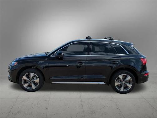 2022 Audi Q5 40 Premium Plus