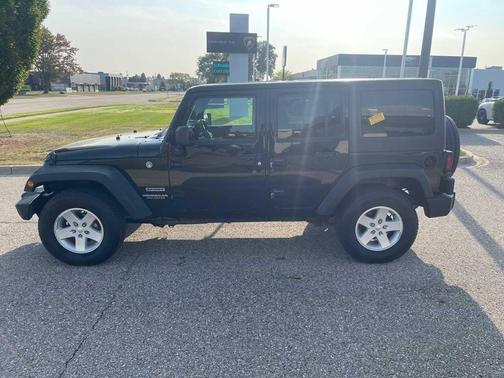 2017 Jeep Wrangler Unlimited Sport