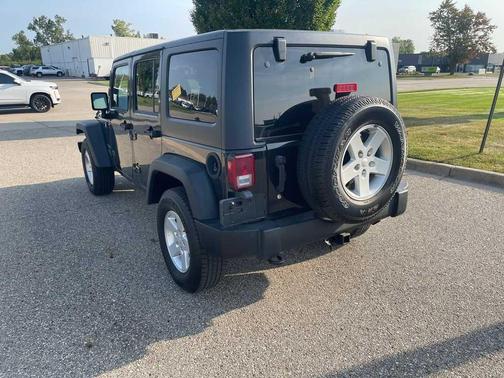 2017 Jeep Wrangler Unlimited Sport