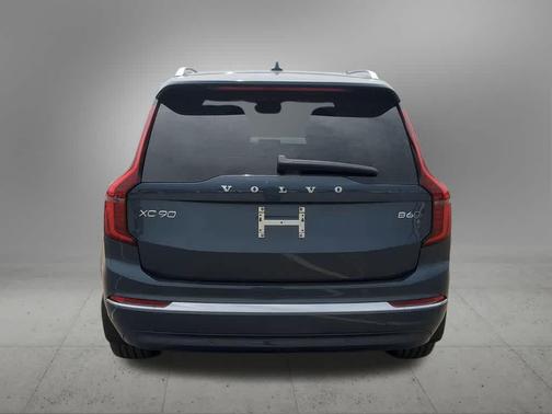Denim Blue Metallic 2026 Volvo XC90 Plus, B6 AWD Gas (mild hybrid), Gasoline, Bright, 6 Seats