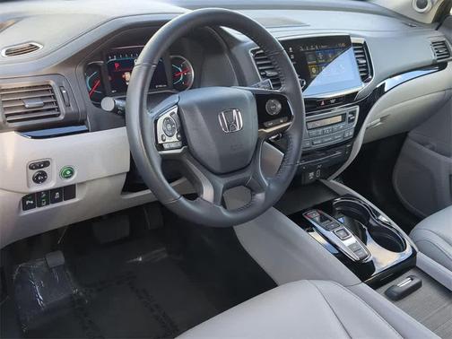 2020 Honda Pilot Touring 8-Passenger
