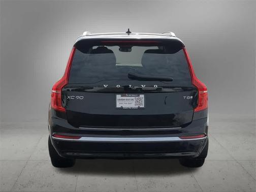 2025 Volvo XC90 Plug-In Hybrid T8 Plus 6-Seater