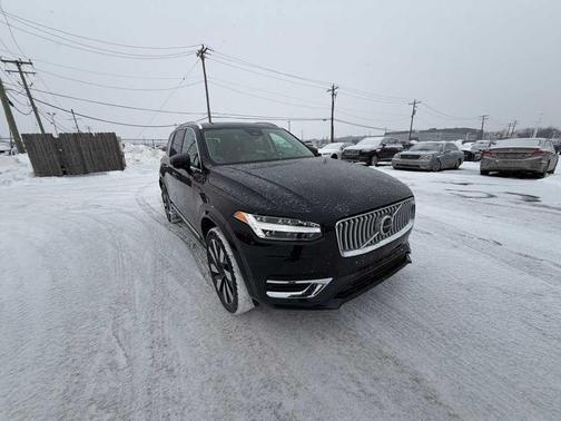 2025 Volvo XC90 Plug-In Hybrid T8 Plus 6-Seater