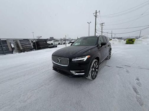 2025 Volvo XC90 Plug-In Hybrid T8 Plus 6-Seater