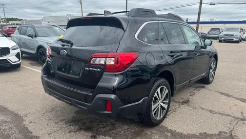 Crystal Black Silica 2019 Subaru Outback 2.5i Limited