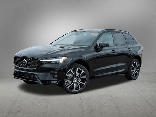 2025 Volvo XC60 B5 Plus