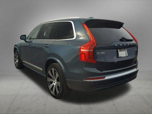 2025 Volvo XC90 Plus