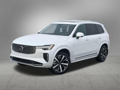 2025 Volvo XC90 B5 Core