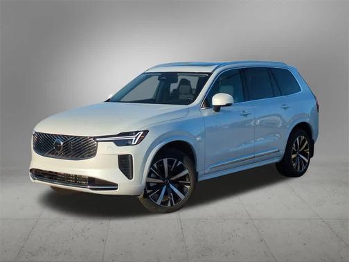 2025 Volvo XC90 B5 Core