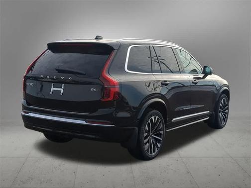 2026 Volvo XC90 B6 Plus 7-Seater