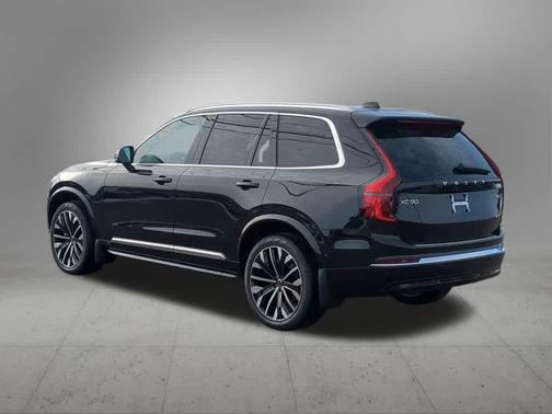 Onyx Black Metallic 2026 Volvo XC90 Plus, B6 AWD Gas (mild hybrid), Gasoline, Bright, 7 Seats