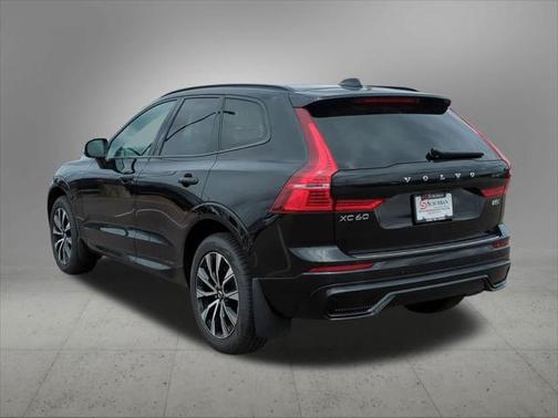 2025 Volvo XC60 B5 Core