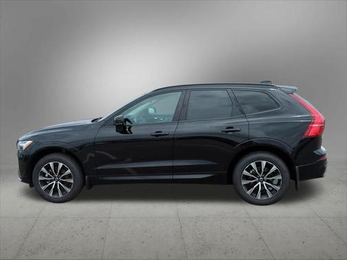 2025 Volvo XC60 B5 Core