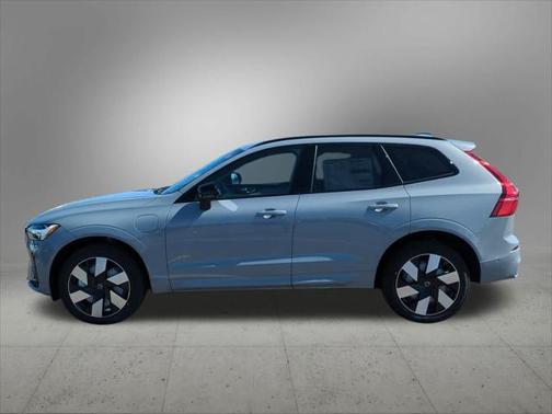 2025 Volvo XC60 Plug-In Hybrid T8 Plus