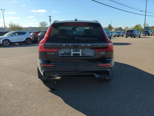 2025 Volvo XC60 B5 Core