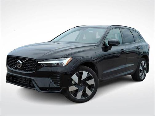 2025 Volvo XC60 Plug-In Hybrid T8 Plus