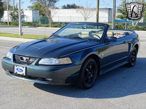 Photo 3 of 32 of 1999 Ford Mustang GT