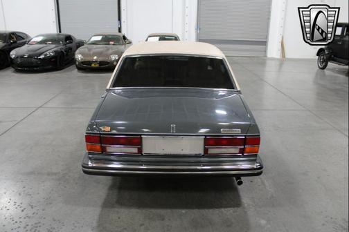 1990 Rolls-Royce Silver Spur 