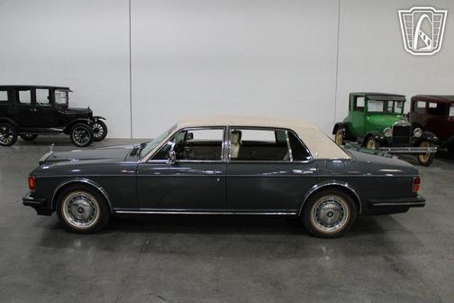 1990 Rolls-Royce Silver Spur 