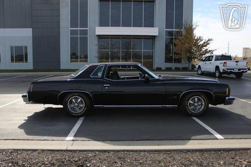 1977 Pontiac Grand Prix Base