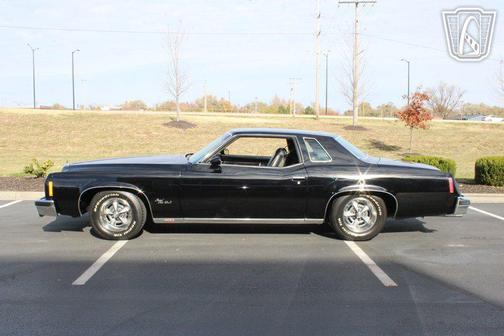 1977 Pontiac Grand Prix Base