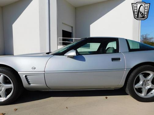 1996 Chevrolet Corvette Base