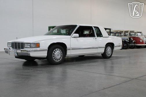 1992 Cadillac DeVille Base