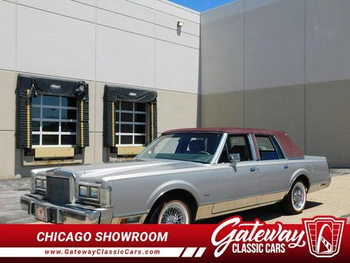 1988 Lincoln Town Car Signature