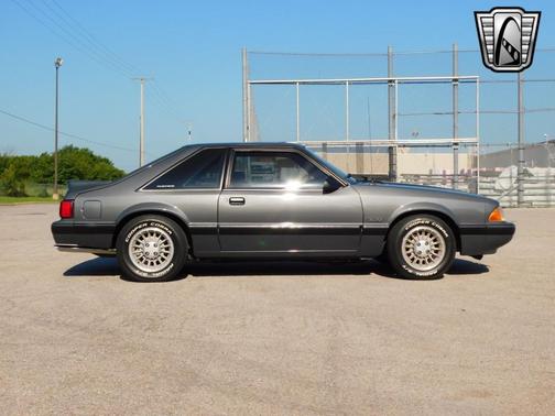 1987 Ford Mustang